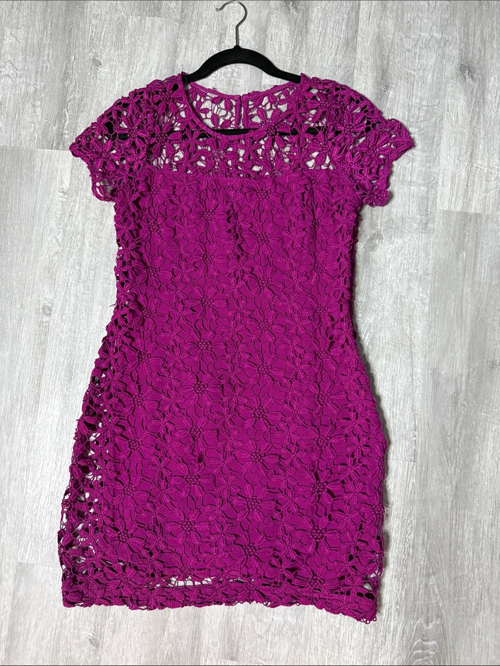 Hollister Magenta crochet Lace Short Sleeve knee length Dress - Picture 2 of 7
